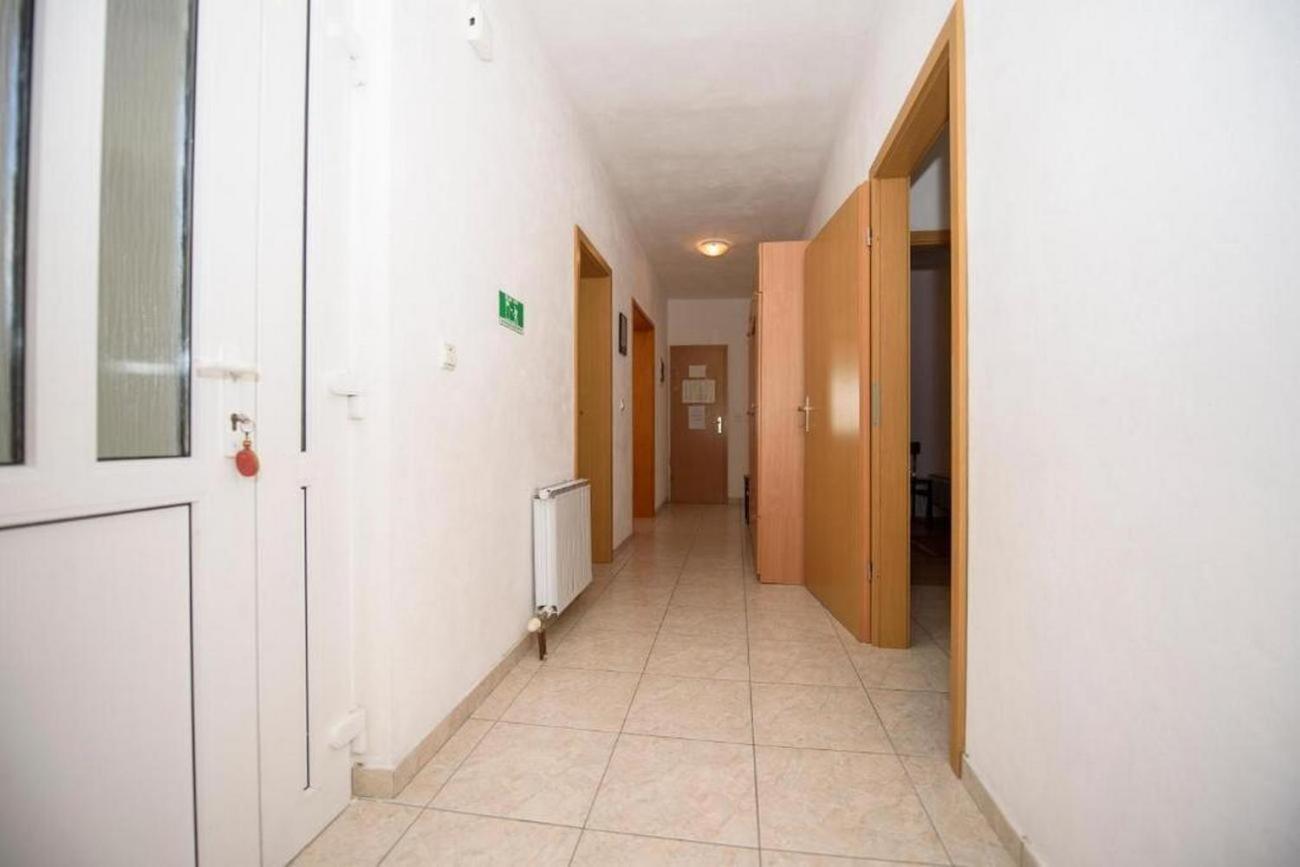 Apartments By The Sea Suhi Potok, Omis - 14555 Jesenice  Exterior foto