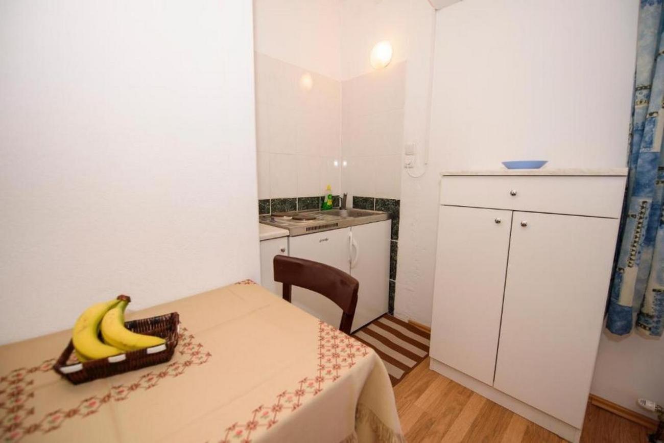 Apartments By The Sea Suhi Potok, Omis - 14555 Jesenice  Exterior foto