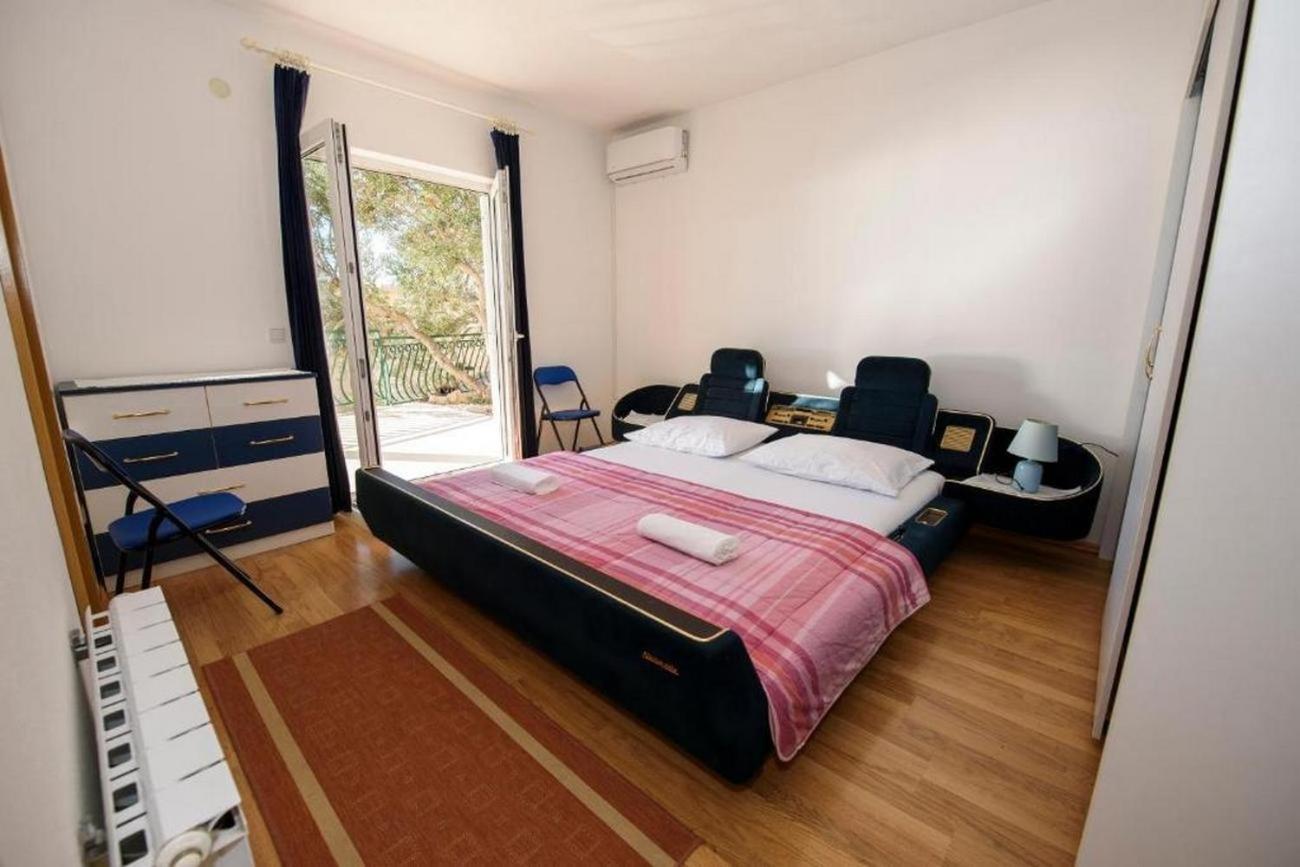 Apartments By The Sea Suhi Potok, Omis - 14555 Jesenice  Exterior foto